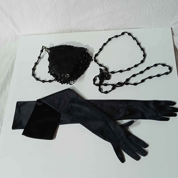 Black Flapper NEWLEAF string dress SMALL with purse, necklace and gloves - Picture 3 of 5